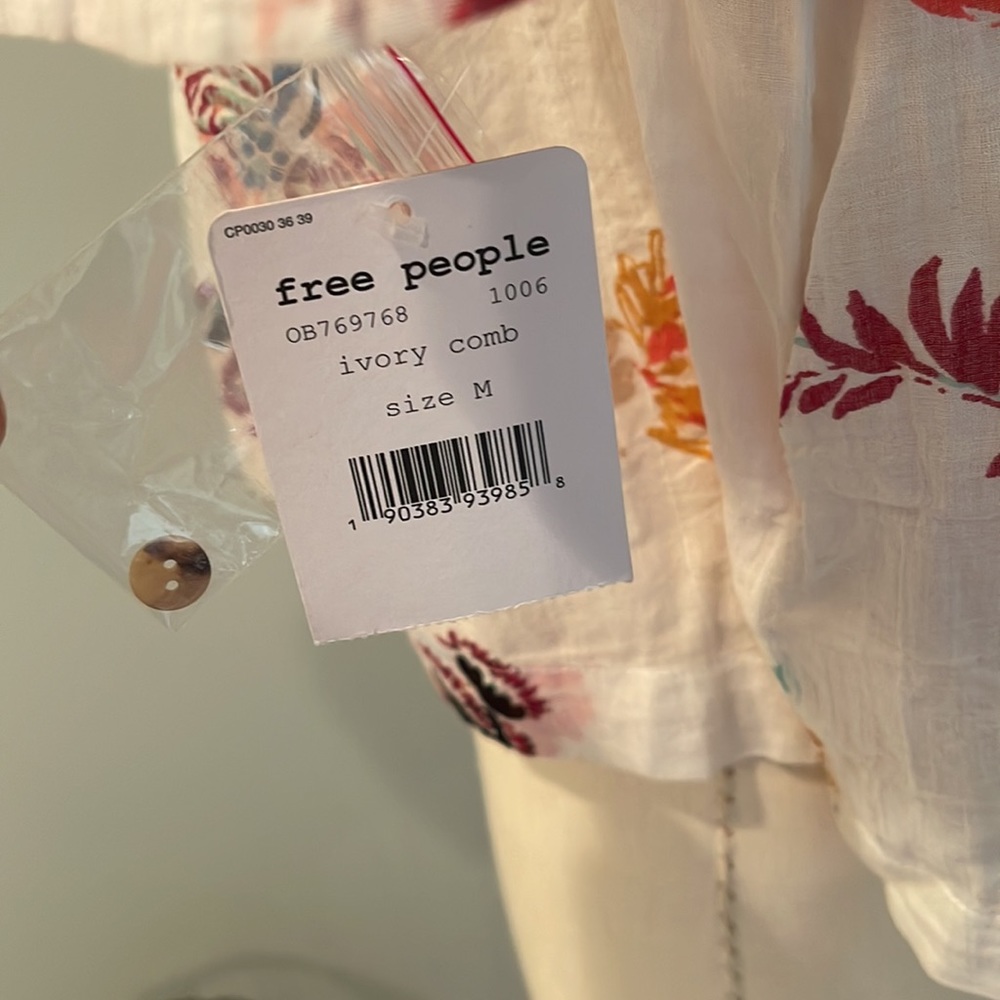 Women’s Free People button down shirt size M - Picture 9 of 13